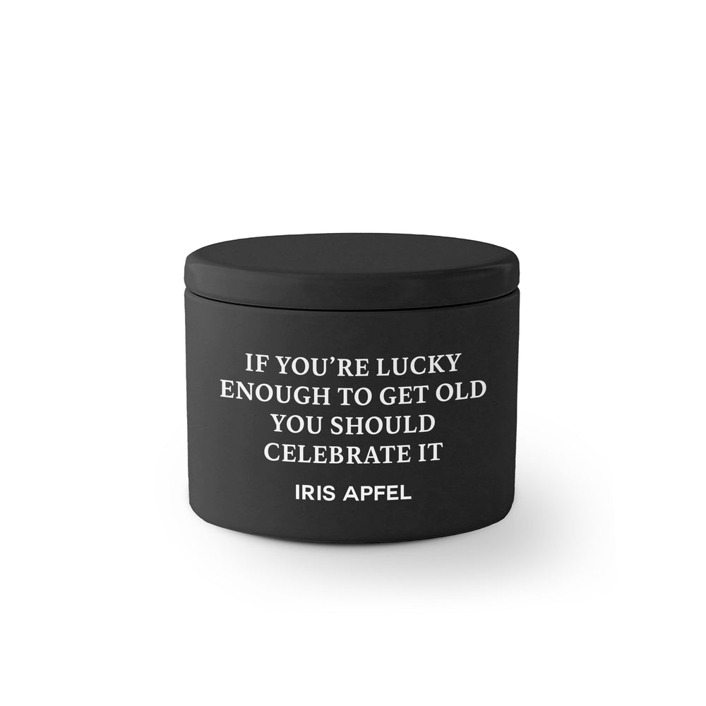 Travel Candle Black - Celebrate Old (Iris Apfel)